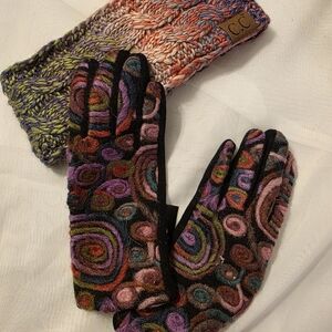 Embroidered Glovrs Set